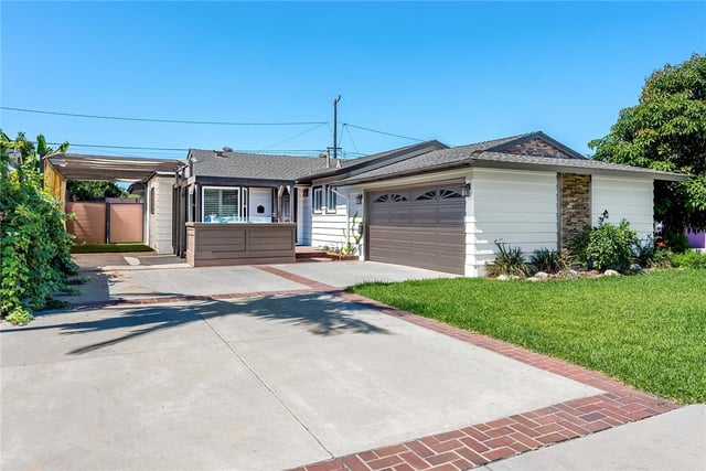 2425 Heather, Long Beach, CA 90815 — photo 2 of 37