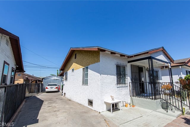 139 W 88th Place, Los Angeles, CA 90003 — photo 15 of 16