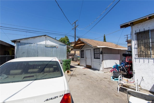 139 W 88th Place, Los Angeles, CA 90003 — photo 3 of 16