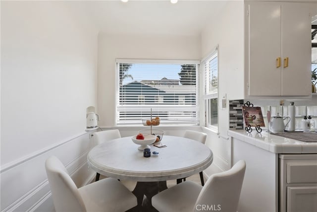 4400 W 59th Place, Los Angeles, CA 90043 — photo 15 of 47