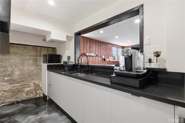 4400 W 59th Place, Los Angeles, CA 90043 — photo 32 of 47