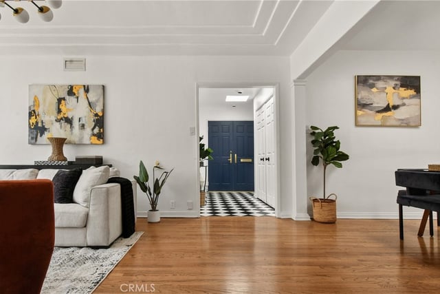 5546 Strohm, North Hollywood, CA 91601 — photo 5 of 67