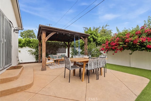 17717 Miranda, Encino, CA 91316 — photo 26 of 30