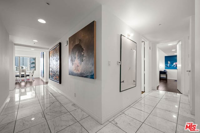 10520 Wilshire Boulevard 802, Los Angeles, CA 90024 — photo 11 of 24