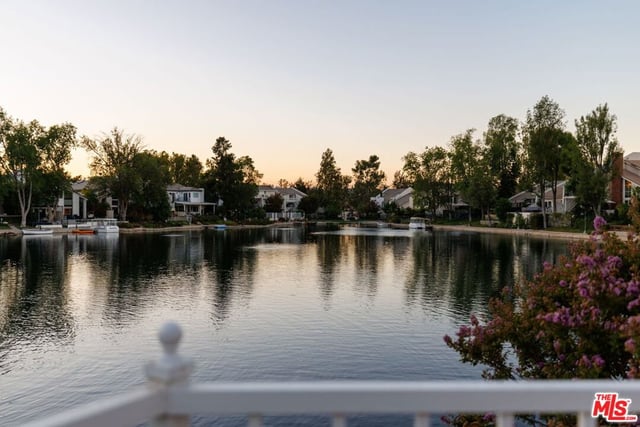 4707 Park Olivo N, Calabasas, CA 91302 — photo 4 of 29