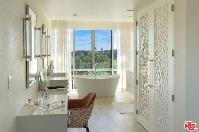 1550 Casale Road, Pacific Palisades, CA 90272 — photo 16 of 23