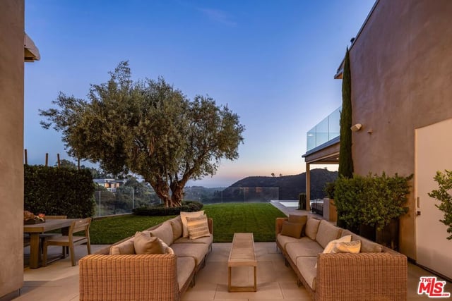 1550 Casale Road, Pacific Palisades, CA 90272 — photo 20 of 23