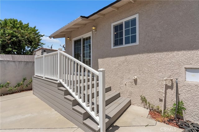924 E Tujunga, Burbank, CA 91501 — photo 11 of 29