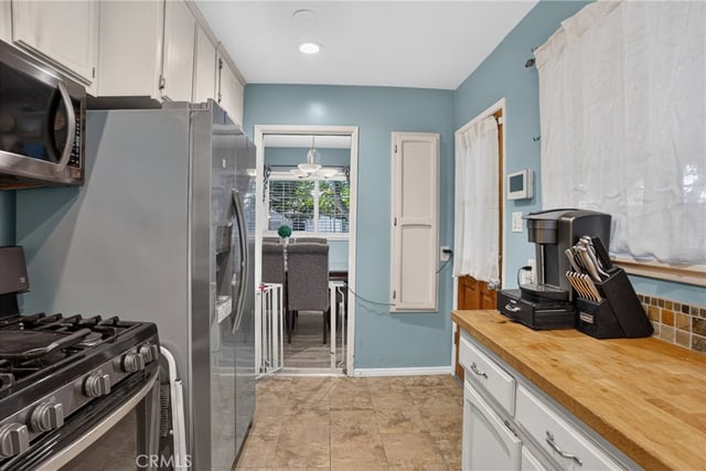 8330 Stansbury Avenue, Panorama City, CA 91402 — photo 14 of 22