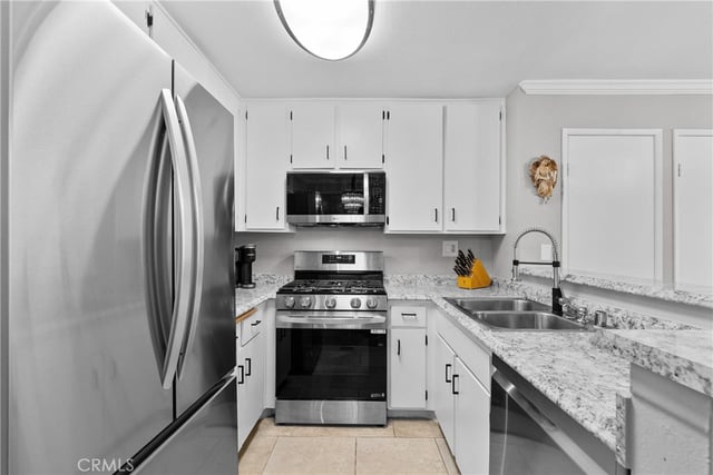 18752 Mandan 1009, Canyon Country, CA 91351 — photo 16 of 38