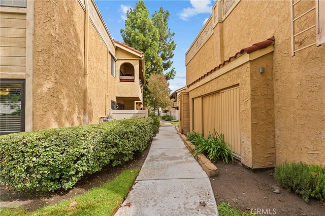 18752 Mandan 1009, Canyon Country, CA 91351 — photo 35 of 38