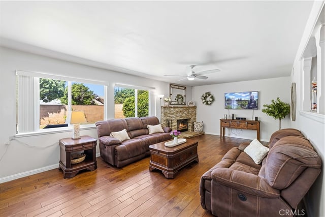 9801 Lubao Avenue, Chatsworth, CA 91311 — photo 8 of 42
