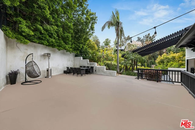4961 Marmol Drive, Los Angeles, CA 91364 — photo 33 of 61