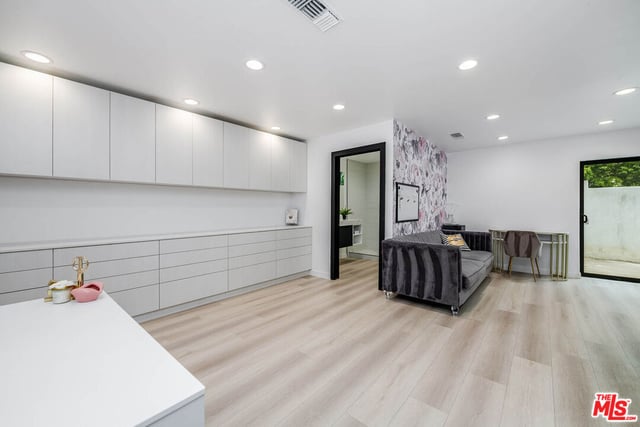 4961 Marmol Drive, Los Angeles, CA 91364 — photo 39 of 61