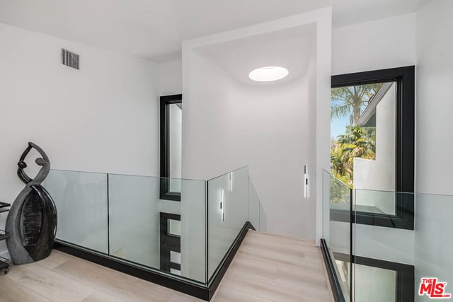 4961 Marmol Drive, Los Angeles, CA 91364 — photo 42 of 61