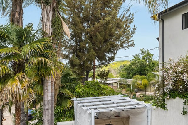 4961 Marmol Drive, Los Angeles, CA 91364 — photo 48 of 61