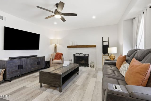 1300 Bluebell Street, Oxnard, CA 93036 — photo 9 of 51
