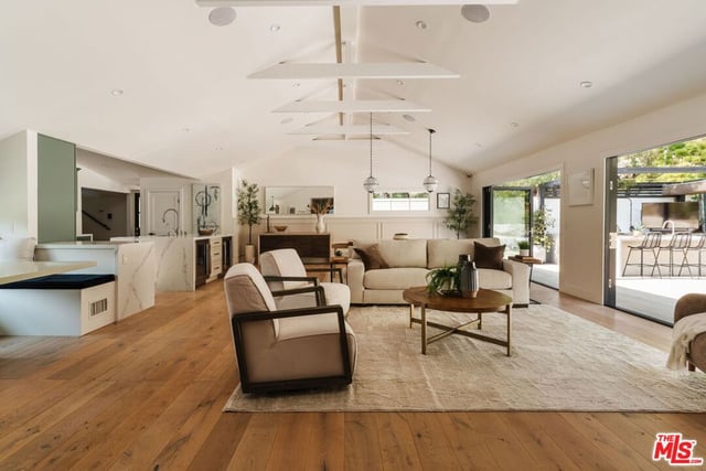 252 N Kenter Avenue, Los Angeles, CA 90049 — photo 4 of 26