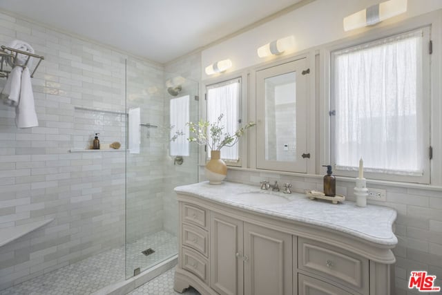 2948 S Norton Avenue, Los Angeles, CA 90018 — photo 25 of 48