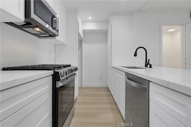 12310 Burbank 13, Los Angeles, CA 91607 — photo 19 of 54
