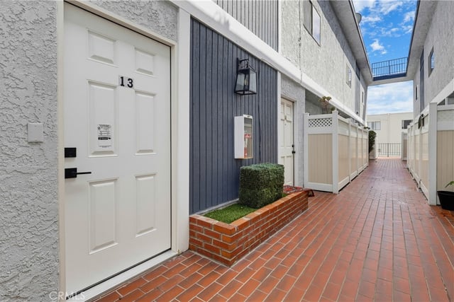 12310 Burbank 13, Los Angeles, CA 91607 — photo 7 of 54