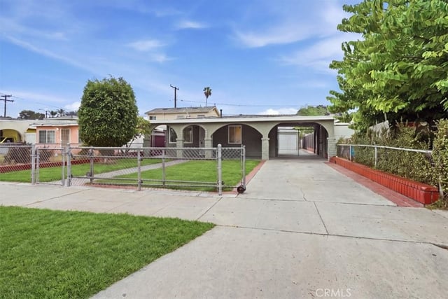 2470 Webster, Long Beach, CA 90810 — photo 2 of 27