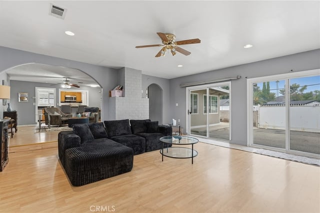 8233 Fallbrook, West Hills, CA 91304 — photo 10 of 28