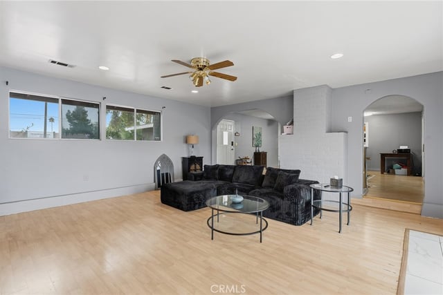 8233 Fallbrook, West Hills, CA 91304 — photo 9 of 28