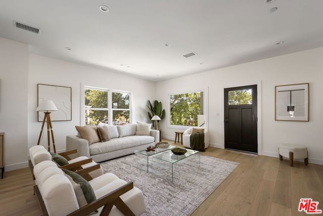 424 N Avenue 54, Los Angeles, CA 90042 — photo 4 of 36