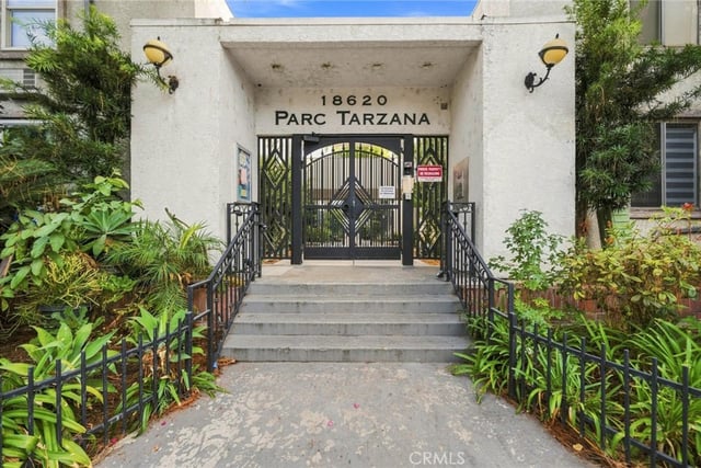 18620 Hatteras Street 206, Tarzana, CA 91356 — photo 21 of 23