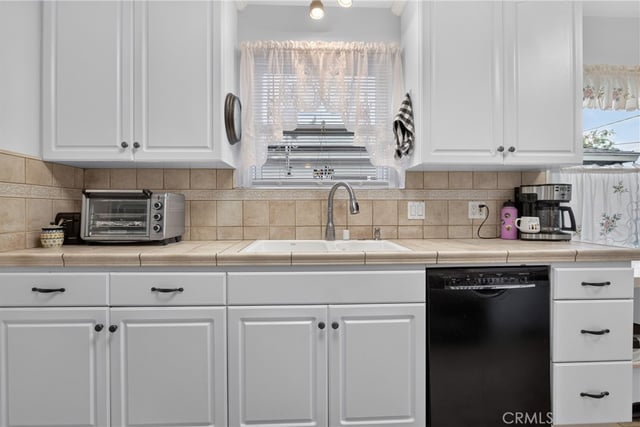 19148 Hart, Reseda, CA 91335 — photo 14 of 35