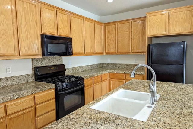 1455 Paradise Ln, Brentwood, CA 94513 — photo 8 of 34