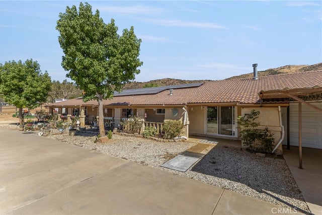 35642 Red Rover Mine Road, Acton, CA 93510 — photo 4 of 26