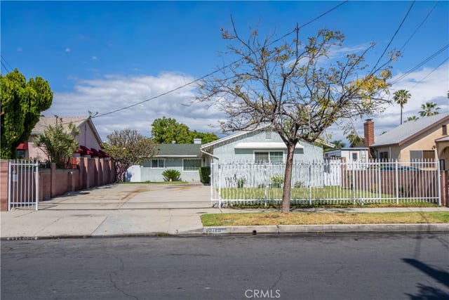 10118 Telfair, Pacoima, CA 91331 — photo 2 of 26