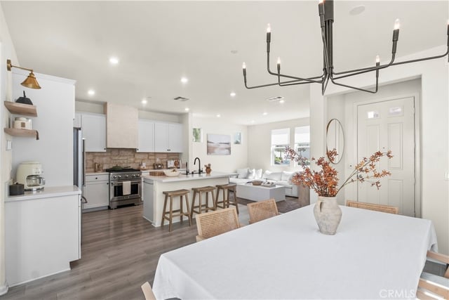 260 Summerville LN, Palmdale, CA 93551 — photo 4 of 22