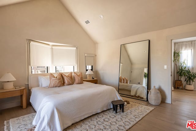 1715 S Kingsley Drive, Los Angeles, CA 90006 — photo 15 of 37