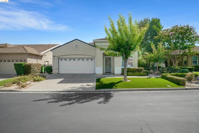 1852 Island Park Pl, Brentwood, CA 94513 — photo 4 of 37