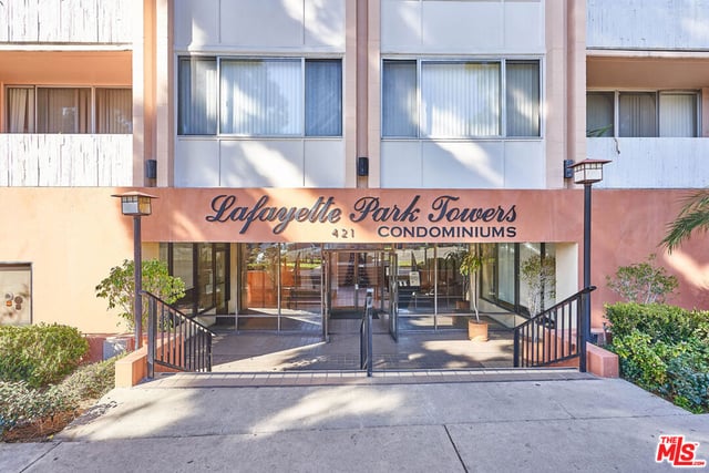 421 S La Fayette Park Place 711, Los Angeles, CA 90057 — photo 4 of 32