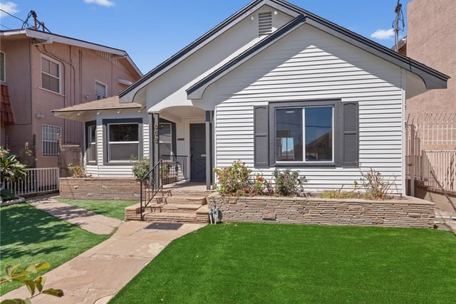 658 W 7th, San Pedro, CA 90731 — photo 2 of 32