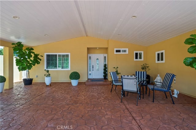 12130 Buckeye, Sylmar, CA 91342 — photo 3 of 17