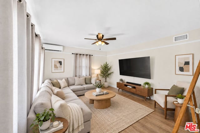 1610 W 36th Place, Los Angeles, CA 90018 — photo 12 of 19