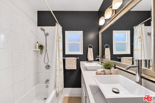1610 W 36th Place, Los Angeles, CA 90018 — photo 9 of 19