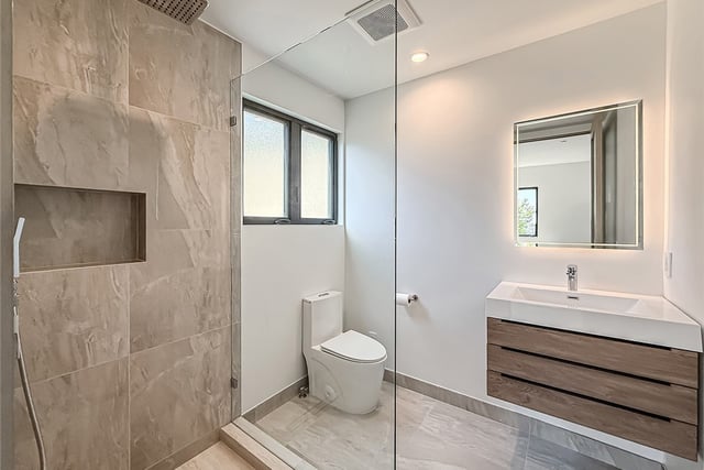 5130 Medina, Woodland Hills, CA 91364 — photo 27 of 45