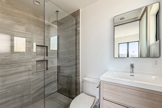 5130 Medina, Woodland Hills, CA 91364 — photo 32 of 45
