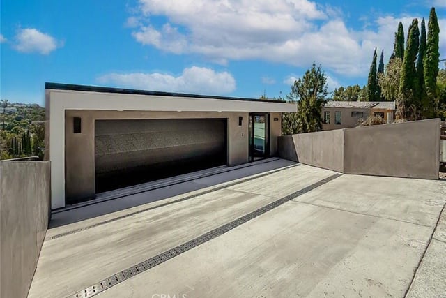 5130 Medina, Woodland Hills, CA 91364 — photo 6 of 45