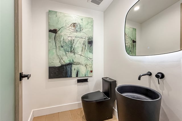 5134 Medina, Woodland Hills, CA 91364 — photo 22 of 58
