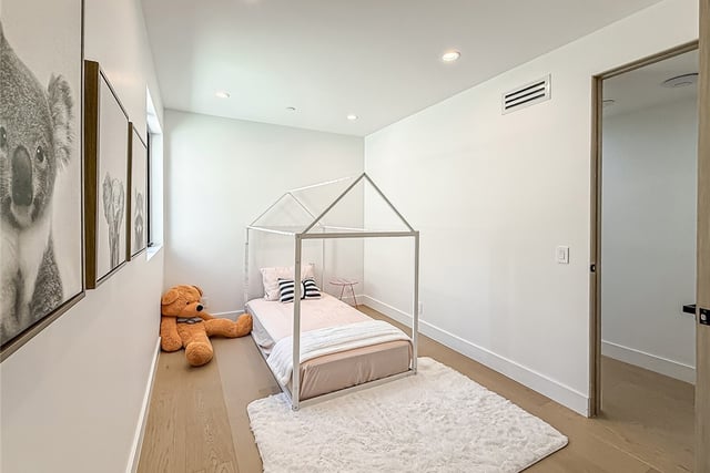5134 Medina, Woodland Hills, CA 91364 — photo 27 of 58