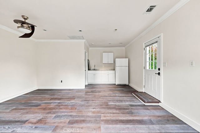 2812 N Buena Vista Street, Burbank, CA 91504 — photo 18 of 33