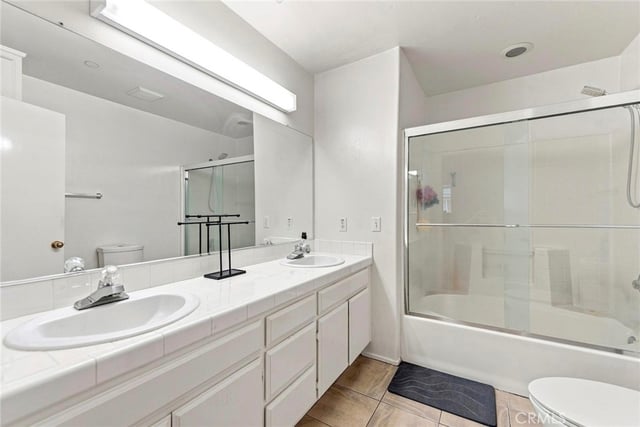 13421 Hubbard St #103, Sylmar, CA 91342 — photo 23 of 35