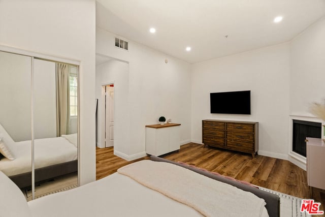 7101 La Tijera Boulevard J101, Los Angeles, CA 90045 — photo 15 of 29
